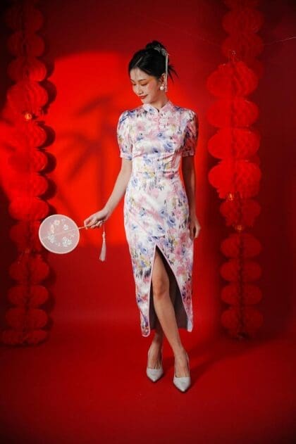 Alternative view of Ruyi Qipao Long Dress in White Print
