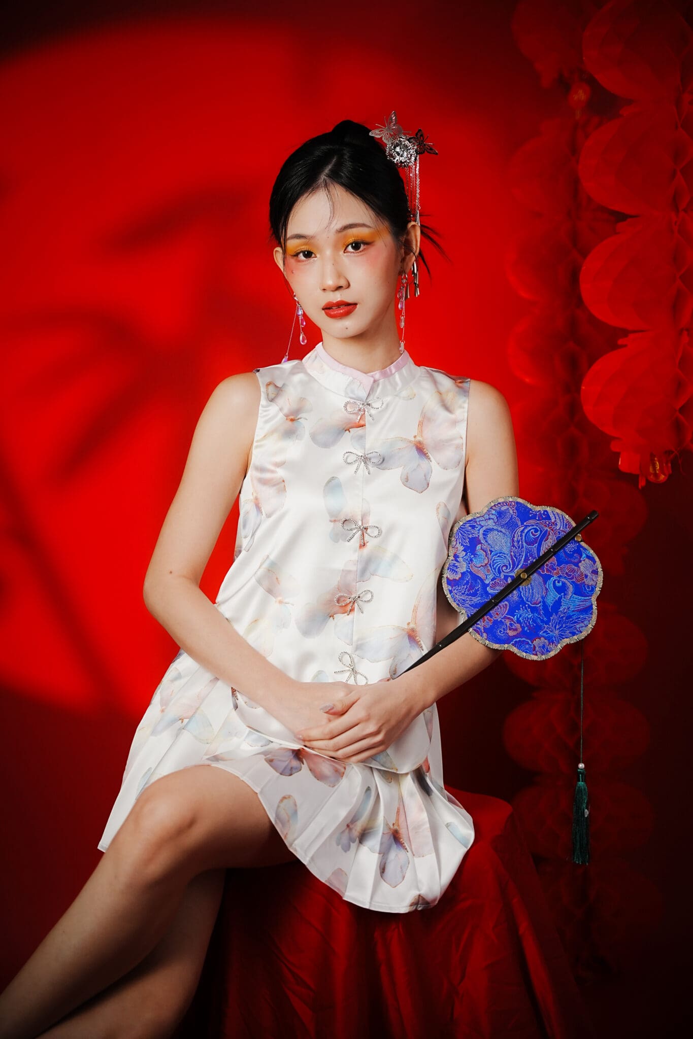 Vanessa Qipao Top in White Print - Image 2