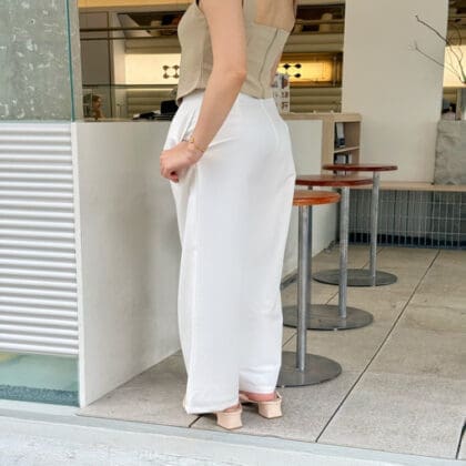 Alternative view of All White Pant in White