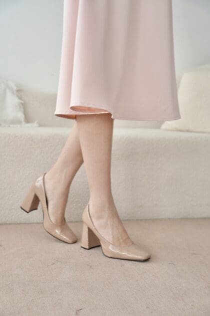 Alternative view of Rea Dress in Pink