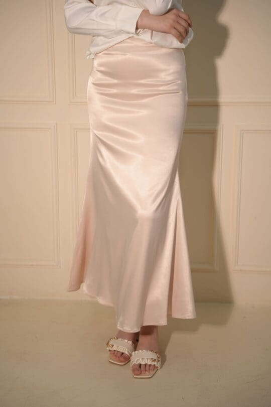 Belle Midi Skirt in Nude