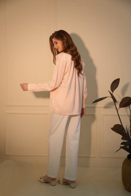 Alternative view of Alicie Blouse in Pink