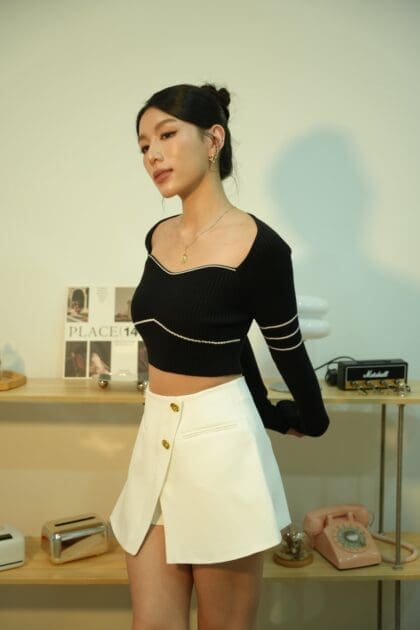 Miu Short in White