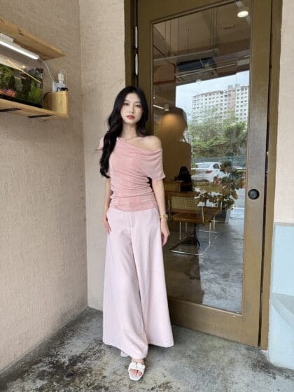 Alternative view of Lyra Pants in Pink